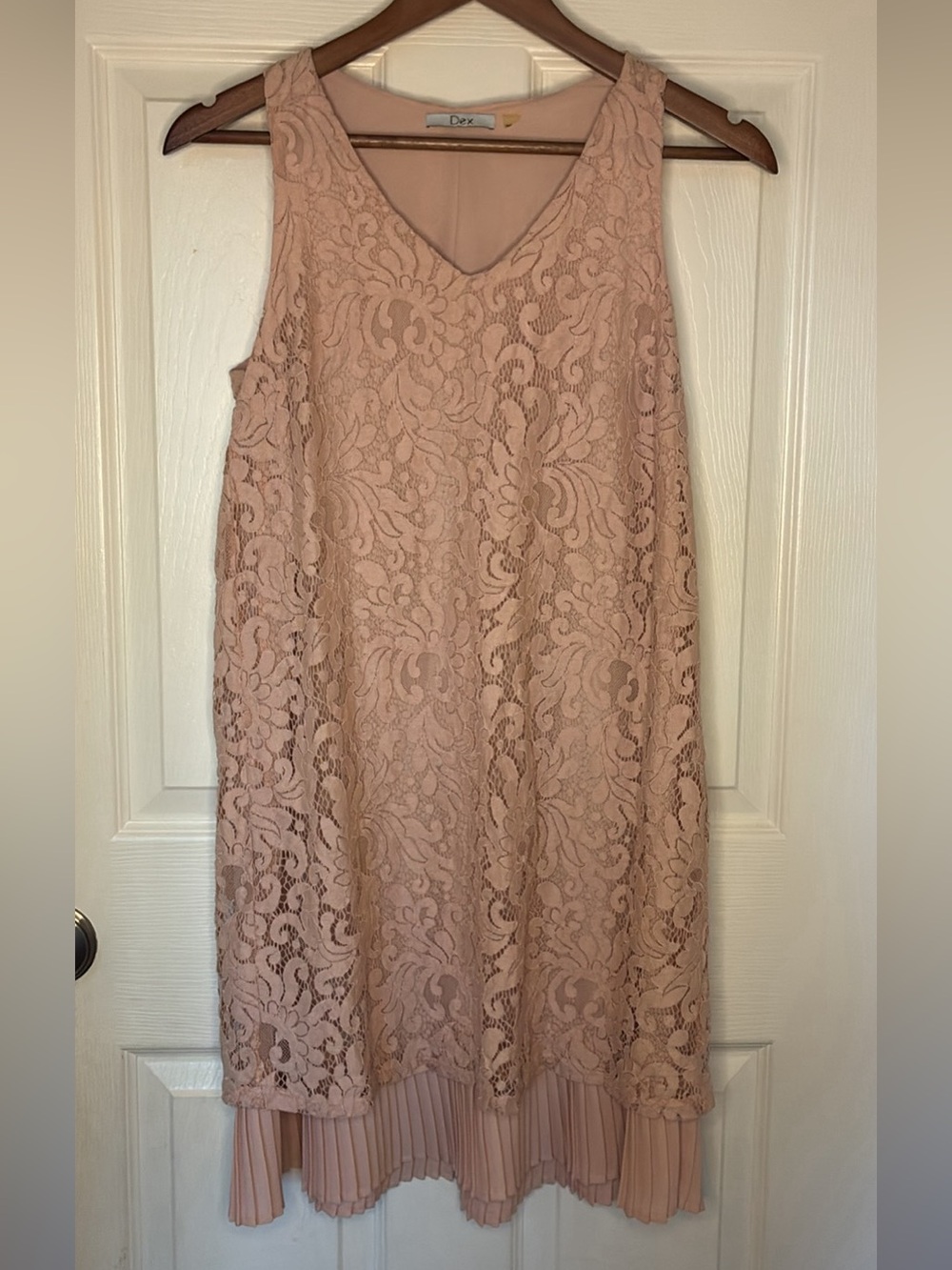 Dex Blush Pink Lace Pleated-Hem Sleeveless Dress